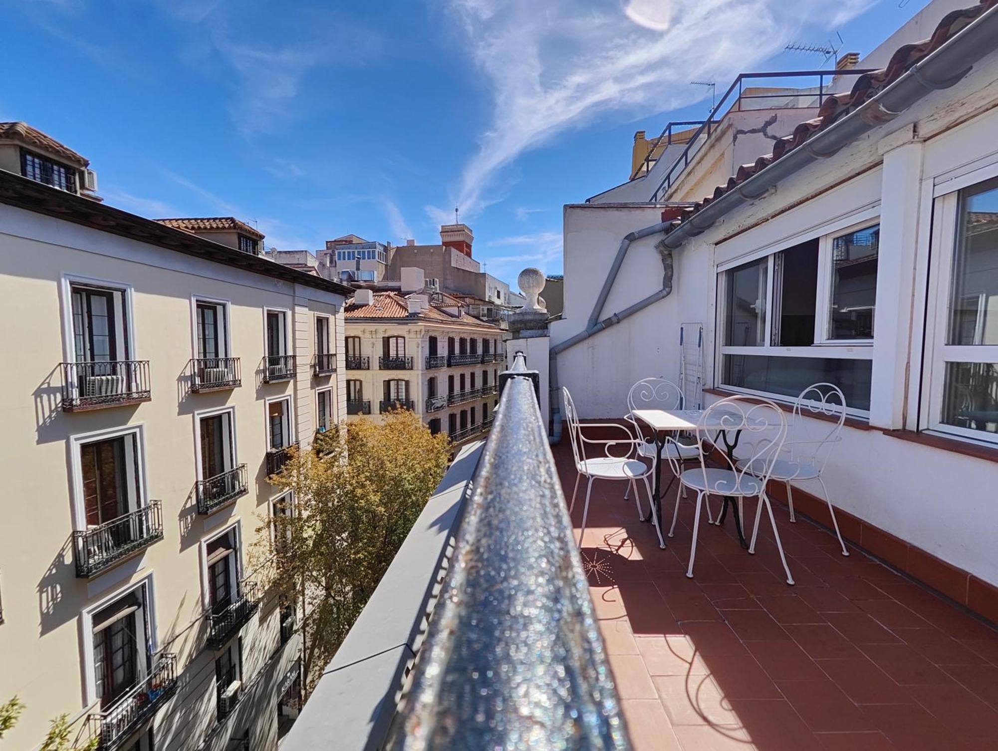 Apartamentos Mayor Centro Madrid Kültér fotó